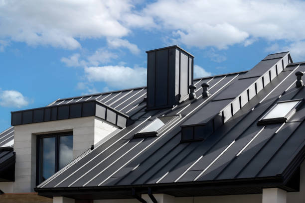 Best Roof Maintenance and Cleaning  in Comstock Park, MI